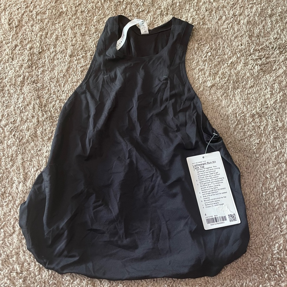 Lululemon lightweight run kit tank